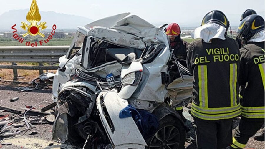 Incidente mortale, un camion e sette veicoli coinvolti Eboli