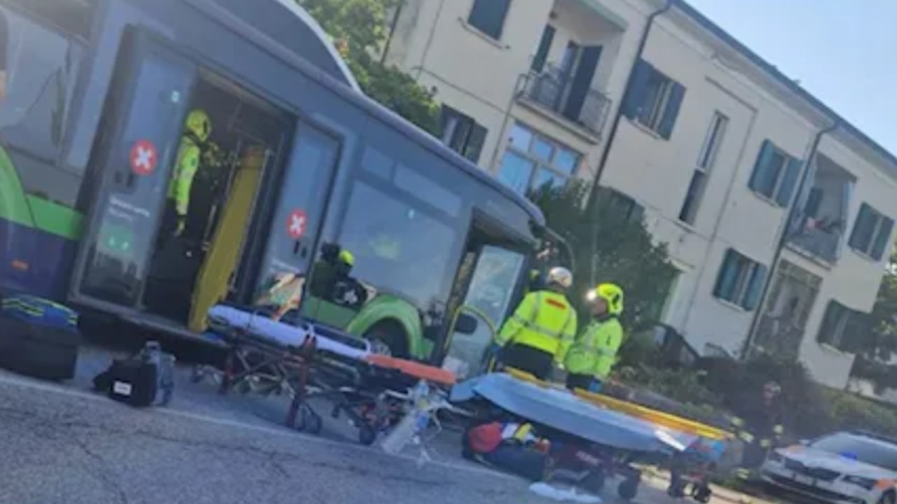 Autobus coinvolto in un incidente