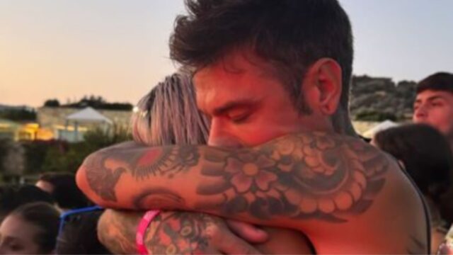 “Se siamo insieme, tutto pesa la metà” La dedica di Fedez non passa inosservata: le dolci parole sono rivolte proprio a lei 