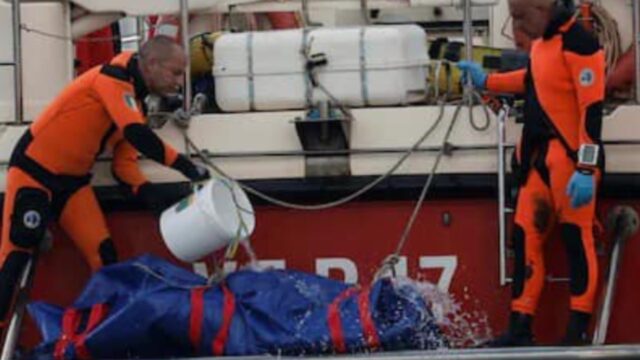 Tragedia di Ponticello, terminate le operazioni di ricerca: chi era l’ultima giovanissima rimasta bloccata in una delle cabine dell’imbarcazione