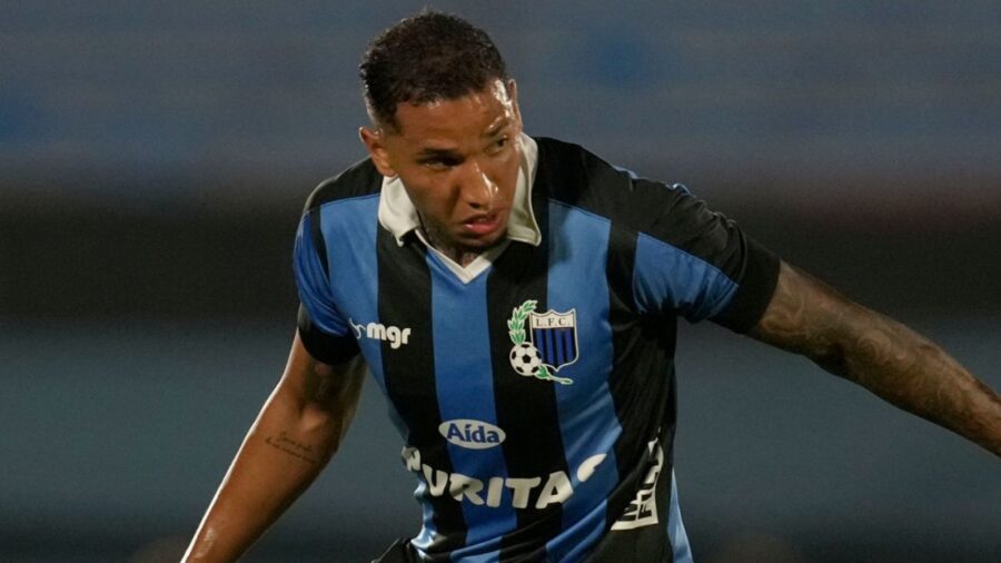 Football in mourning for Uruguayan player Juan Izquierdo