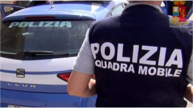 Uccide una donna e suo padre, poi si barrica in casa e compie un gesto estremo: dove e cosa è successo