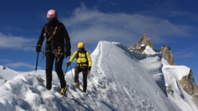 “È morto precipitando nel vuoto” Tragedia in montagna, un brutto imprevisto è stato fatale: dove e cosa è successo