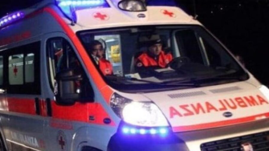 incidente a Roma: 19enne precipita dal quarto piano. È in gravi condizioni