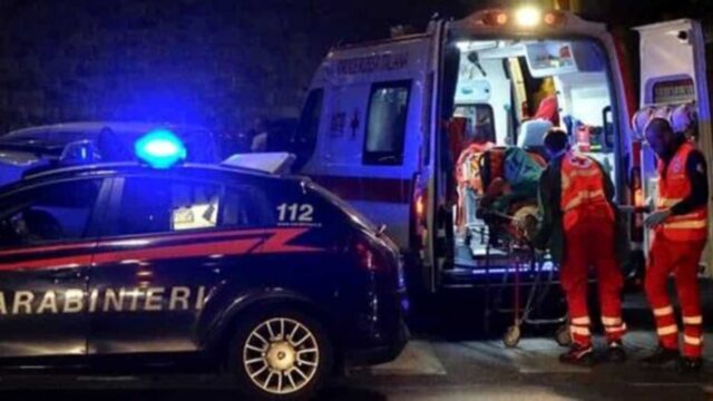 Grave incidente a Fossacesia, due ragazzi hanno perso la vita: sono finiti con la moto contro un palo