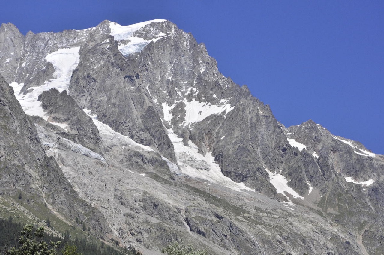 Two Spanish climbers dead