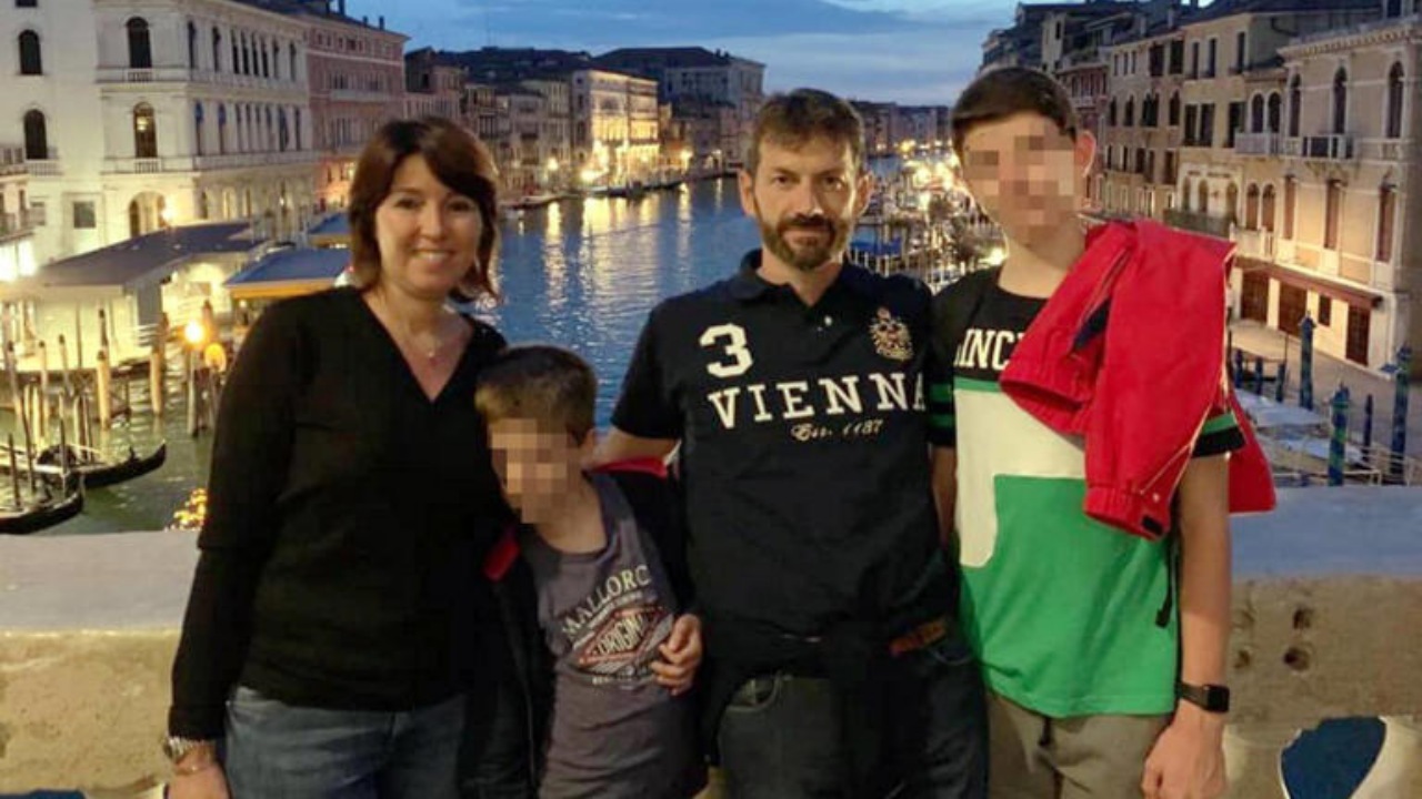 17enne uccide tutta la famiglia