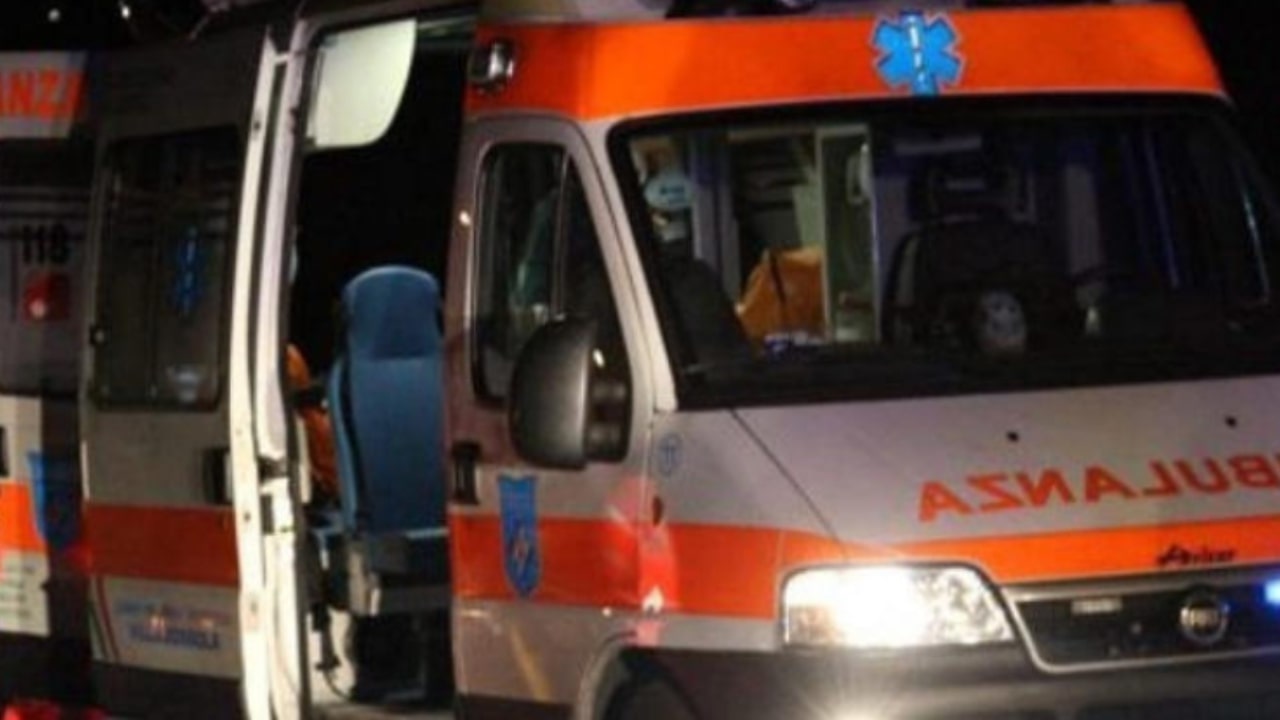 Child hit on crosswalk in Pozzuoli