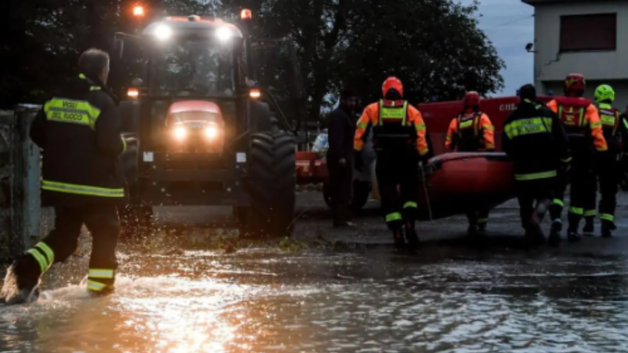 Bad weather alert triggered in Italy