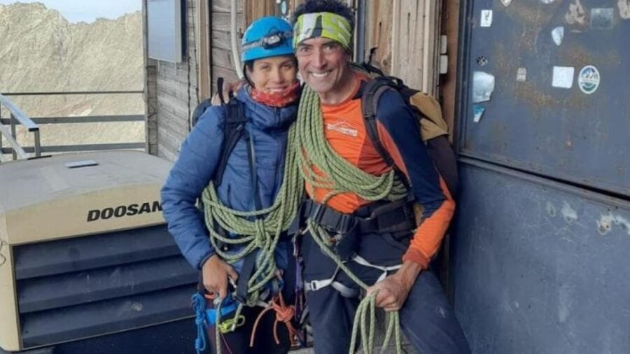 alpinisti bloccati sul monte bianco