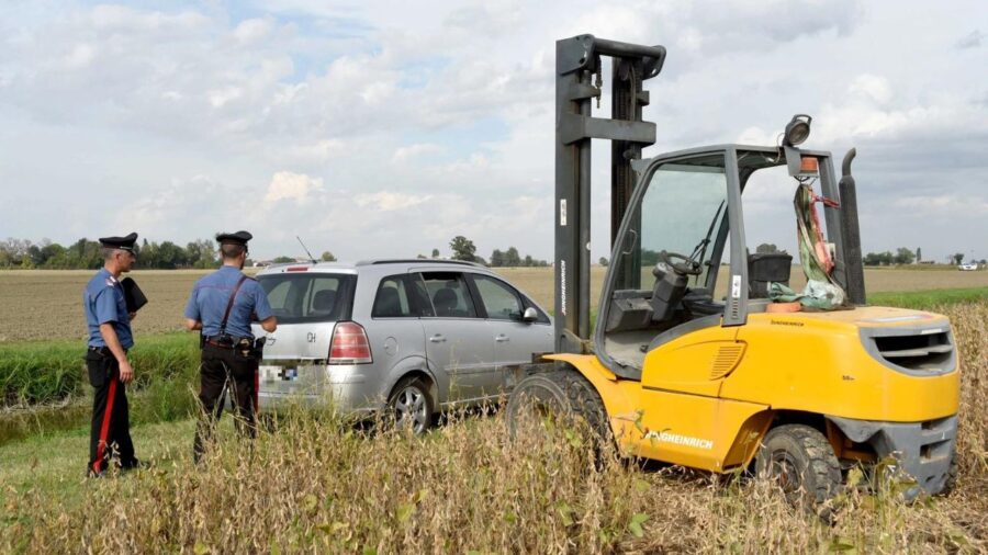 Muore un 34enne pakistano dopo aver usato il cric per riparare l'automobile