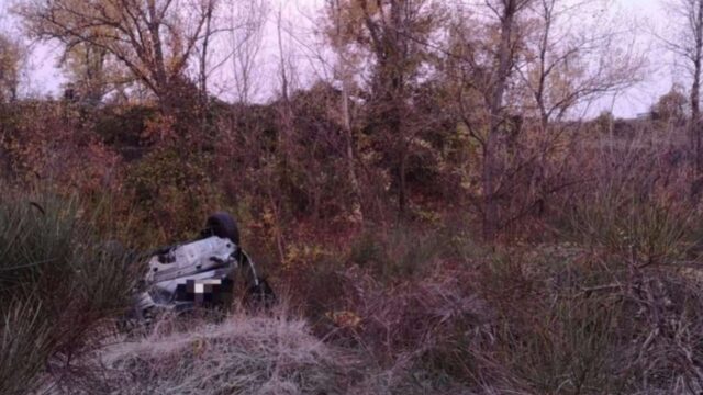 Gravissimo incidente stradale per una coppia in vacanza: sono morti sul colpo insieme ad altri due amici