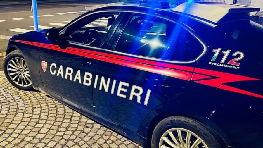 viale monza donna accoltellata