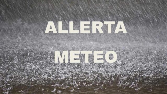 Maltempo in Italia, scatta l’allerta meteo rossa per martedì 8 ottobre: le Regioni interessate