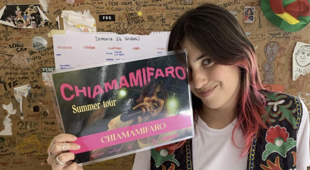 Chiamamifaro: il debutto promettente della giovane artista nella scuola di Amici