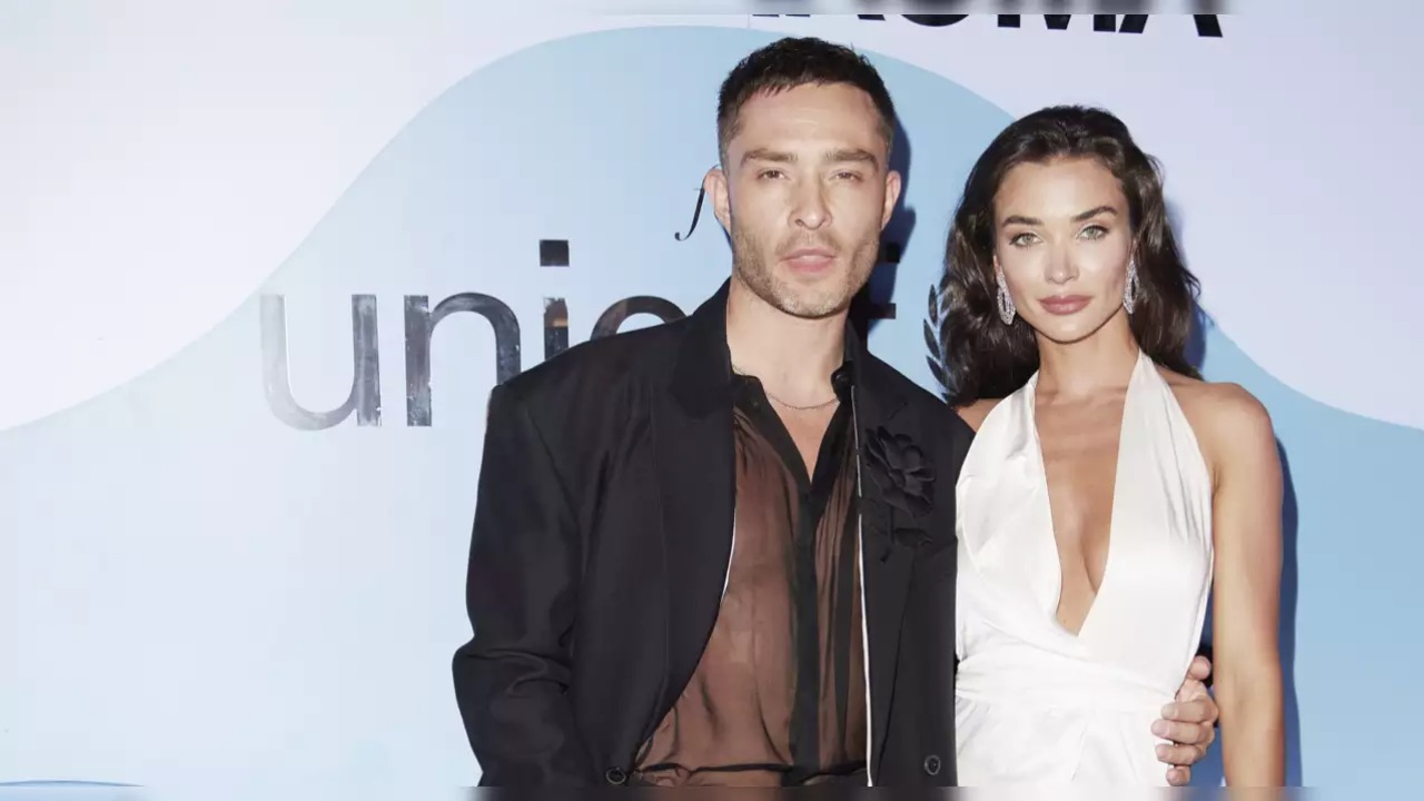 Ed Westwick e Amy annunciano la gravidanza