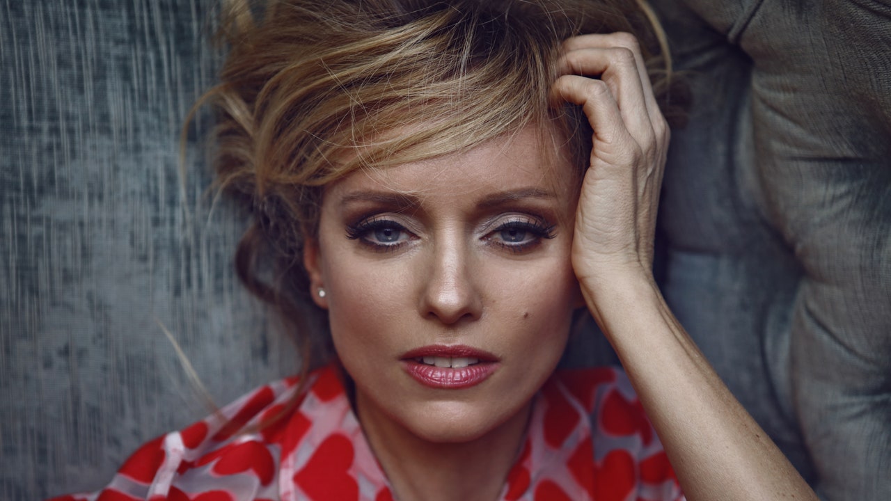 Justine Mattera: Un ritorno a Milano tra sport e televisione, senza paura delle critiche