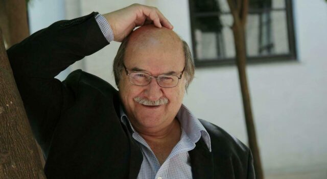 Morto Antonio Skármeta, il grande scrittore cileno autore de “Il postino di Neruda”