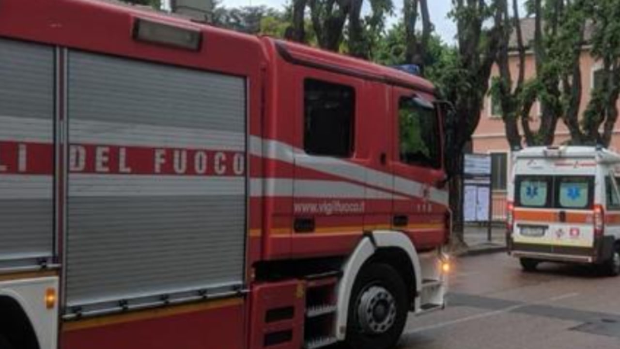 Vigili del fuoco intervengono nel caso di scomparsa a Pesaro