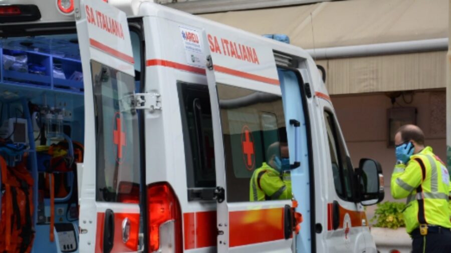 Tragedia nella scuola di Quarto: un bimbo di 10 ani è morto