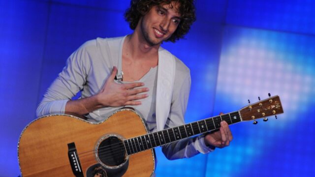 Il figlio del cantante italiano ricoverato in ospedale: cosa è successo e come sta ora  