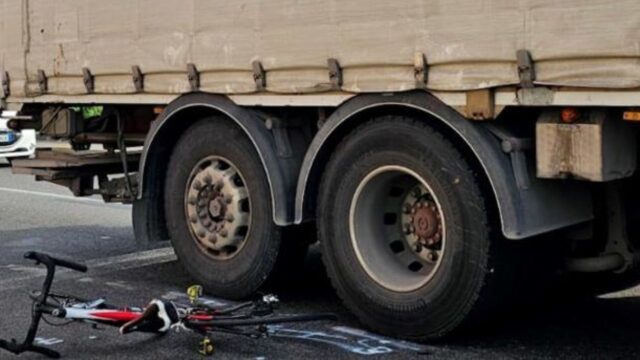 Gravissimo incidente, muore travolto da un camion. Dove e cosa è successo