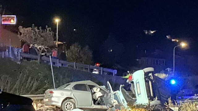 Gravissimo incidente, il violento scontro fra due auto è stato fatale: il bilancio è tragico. Dove e cosa è successo