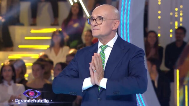 “Ma cosa ha fatto!” Alfonso Signorini sorprende al Grande Fratello: tutti hanno notato il cambiamento