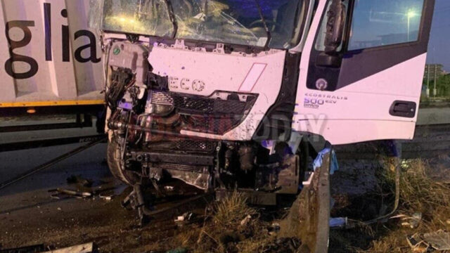 Grave incidente nella notte in autostrada, il bilancio è straziante. Dove e cosa è successo