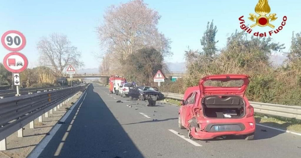 Terribile incidente a Viareggio, chi erano le vittime: la mamma era ...