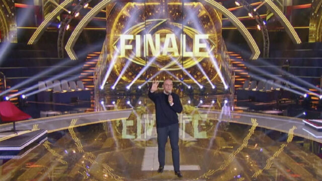 “Quando ci sarà la finale” Grande Fratello, Alfonso Signorini annuncia la data della fine del reality: ecco quando terminerà 