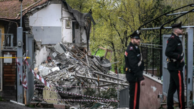 “Ci ha vissuto fino a pochi giorni prima” Palazzina esplosa a Roma, si aprono nuove indagini sulle possibili cause: il famosissimo abitava lì